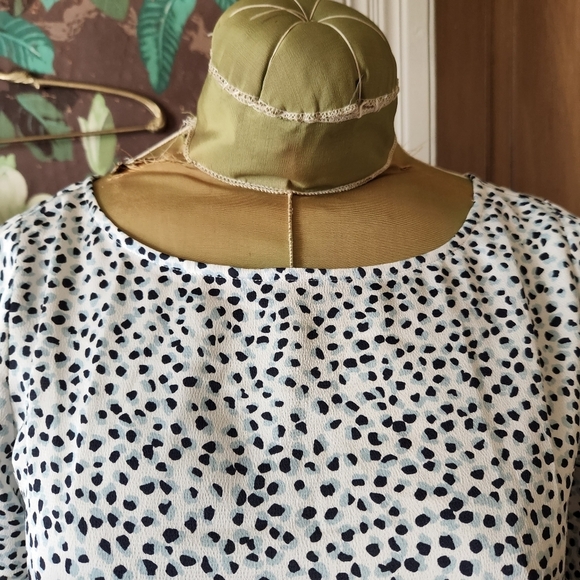 ANN TAYLOR Long Sleeve Top Size XXSP - Picture 2 of 11